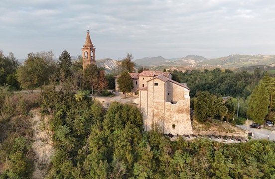 Castello di Mongiorgio 2
                                 Foto di: Comitato Turismo